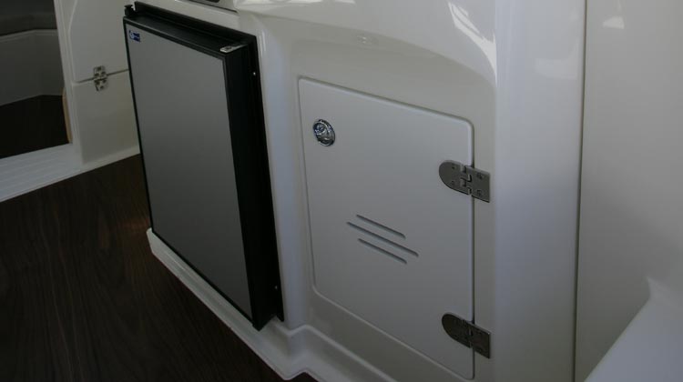 Electric refrigerator 12V, galley